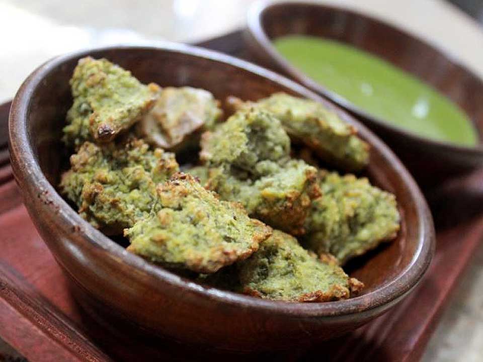 Read more about the article ‘No Oil’ Moong Dal Wada
