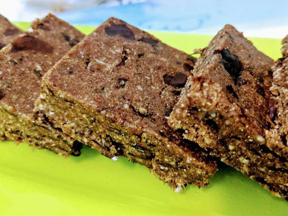 Read more about the article Ragi Fudge Squares